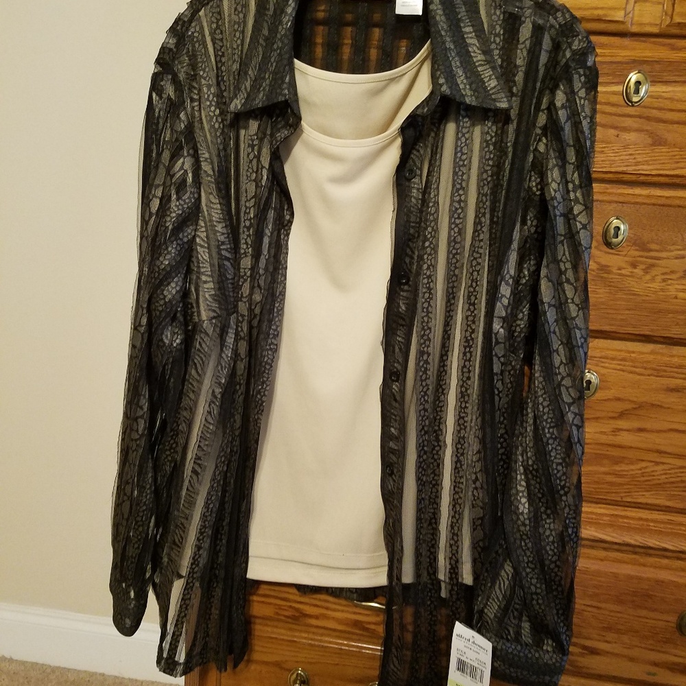 Two piece (Blouse with tank top)